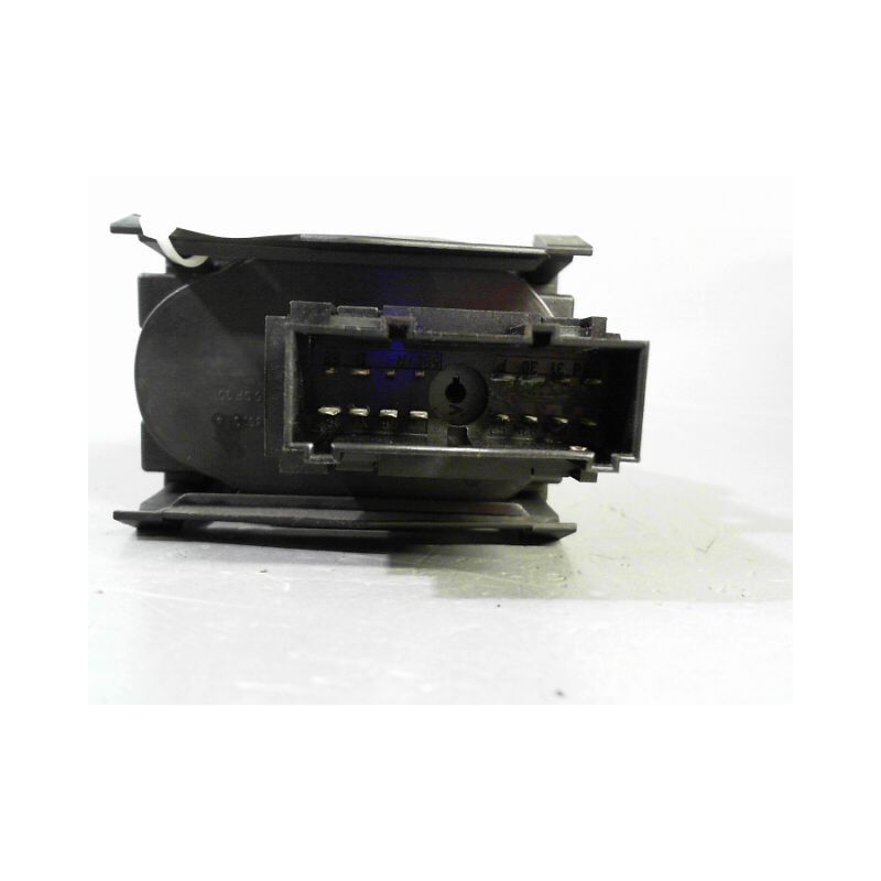 COMMANDE ECLAIRAGE FORD FOCUS