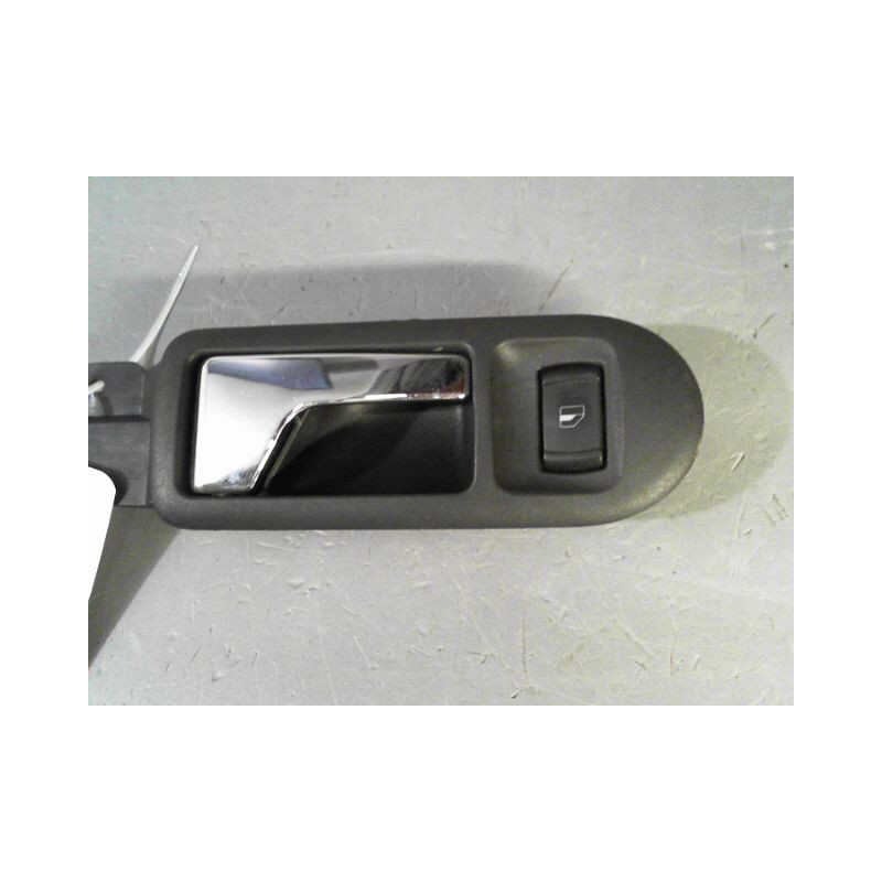COMMANDE LEVE-GLACE PORTE AVD VOLKSWAGEN GOLF