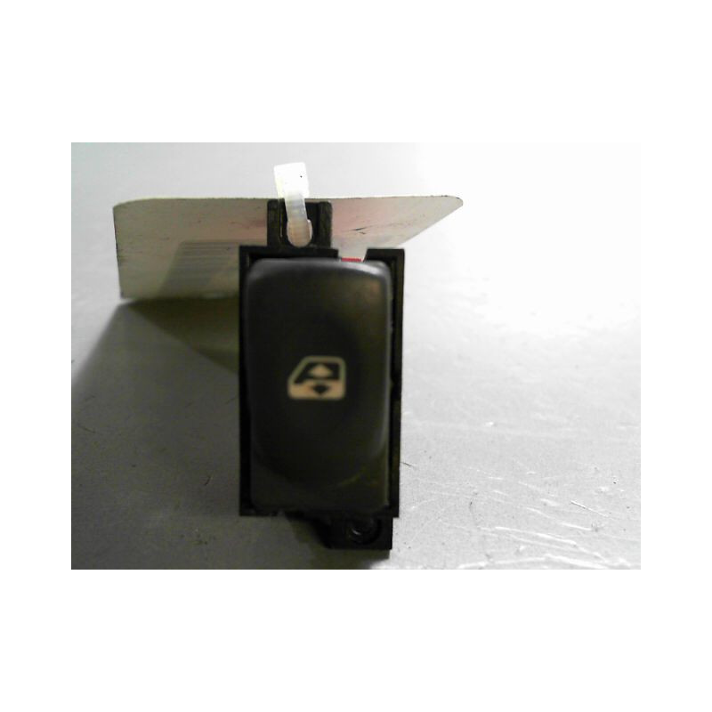 COMMANDE LEVE-GLACE PORTE AVD RENAULT LAGUNA
