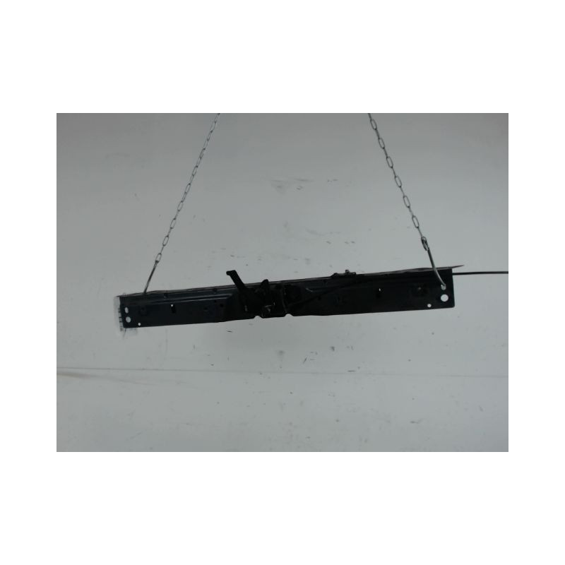 TRAVERSE SUPERIEURE ARMATURE AVANT OPEL INSIGNIA