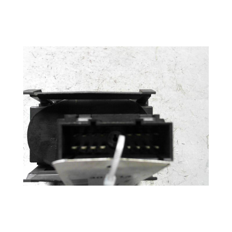 COMMANDE ECLAIRAGE FORD FIESTA