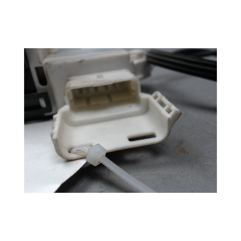 SERRURE PORTE AVANT DROIT CITROEN C4