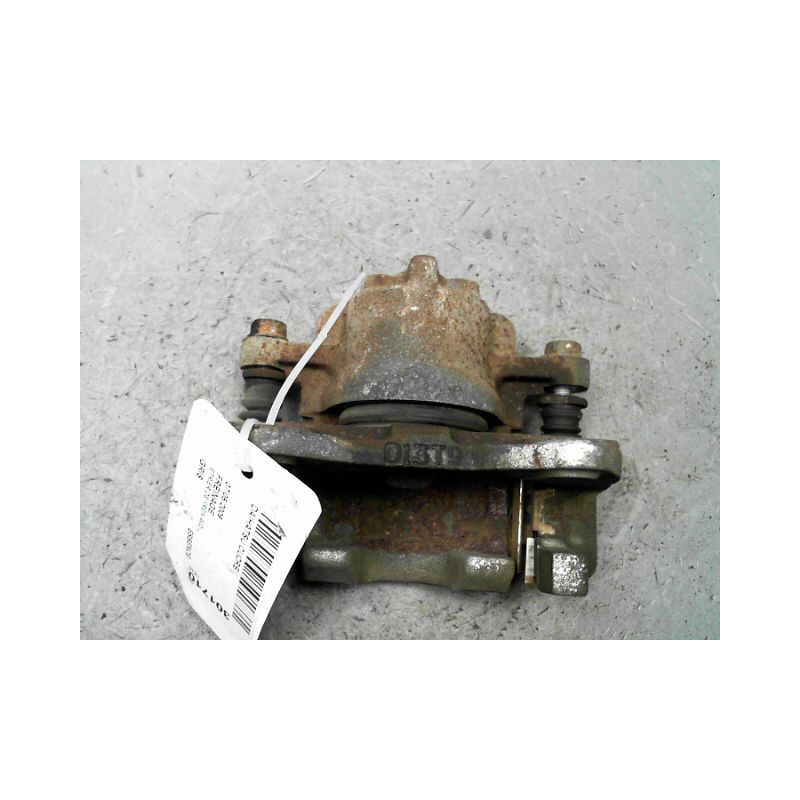 ETRIER DE FREIN AVANT DROIT DAIHATSU CUORE