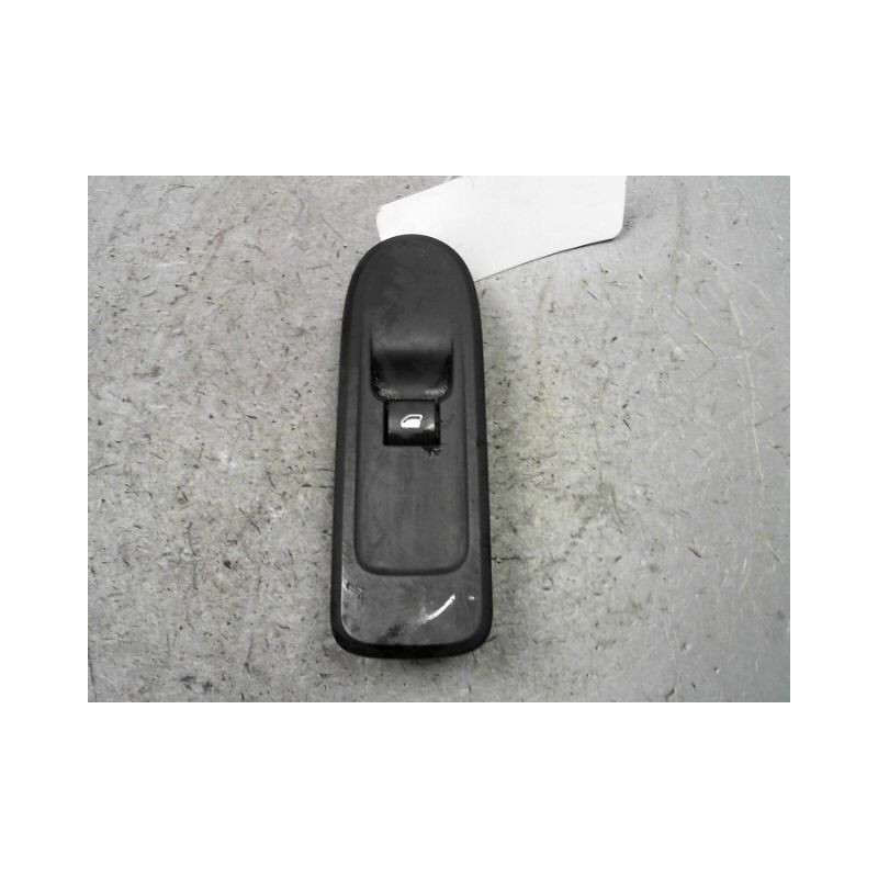 COMMANDE LEVE-GLACE PORTE AVD PEUGEOT 308