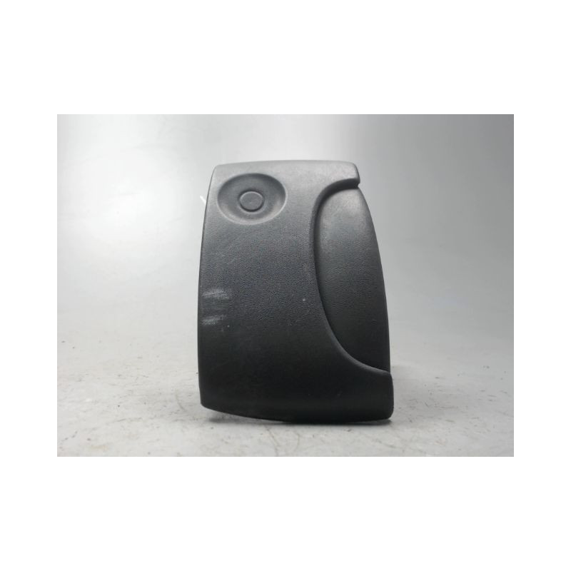 POIGNEE EXTERIEURE PORTE COULISSANTE DROIT RENAULT KANGOO