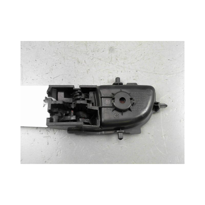 POIGNEE INTERIEURE PORTE ARRIERE DROIT PEUGEOT 108