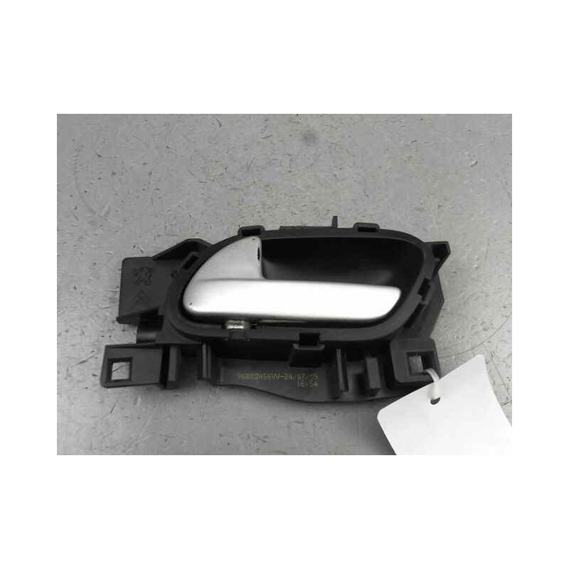 POIGNEE INTERIEURE PORTE AVANT GAUCHE PEUGEOT 207 2006-2013