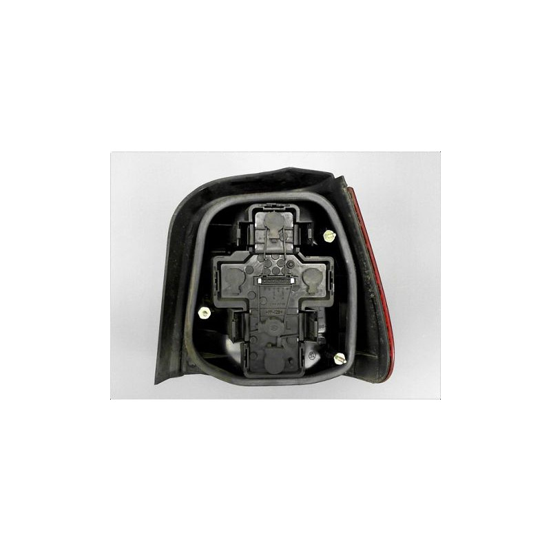 FEU ARRIERE GAUCHE  SKODA FELICIA BREAK 95-2000