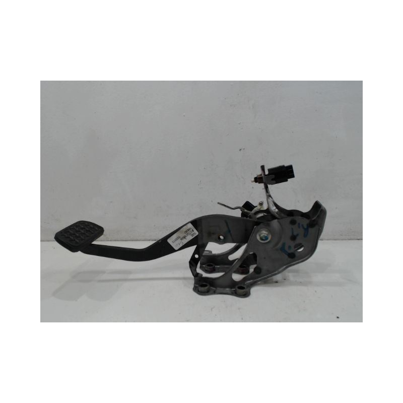 PEDALE DE FREIN TOYOTA YARIS