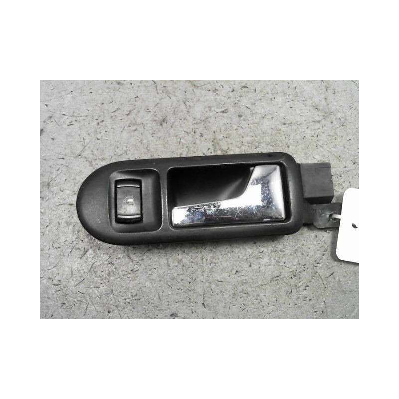 COMMANDE LEVE-GLACE PORTE AVD VOLKSWAGEN GOLF