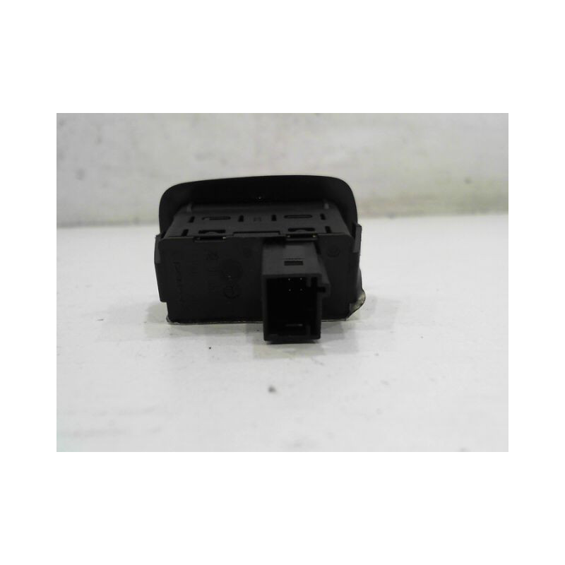 COMMANDE LEVE-GLACE PORTE ARD CITROEN C4