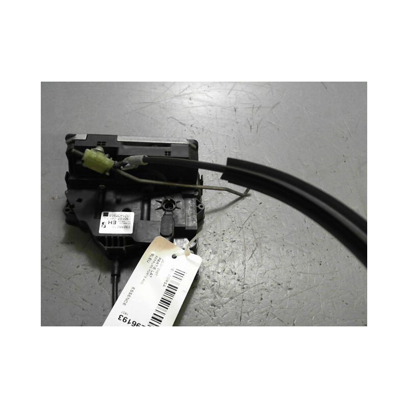 SERRURE PORTE AVANT DROIT OPEL CORSA