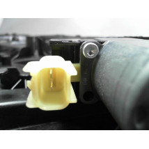 MECANISME+MOTEUR LEVE-GLACE AVANT DROIT FORD FIESTA