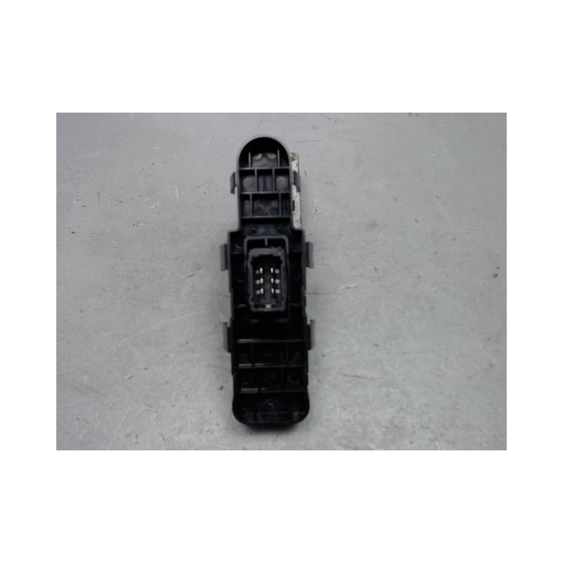 COMMANDE LEVE-GLACE PORTE AVD PEUGEOT 207