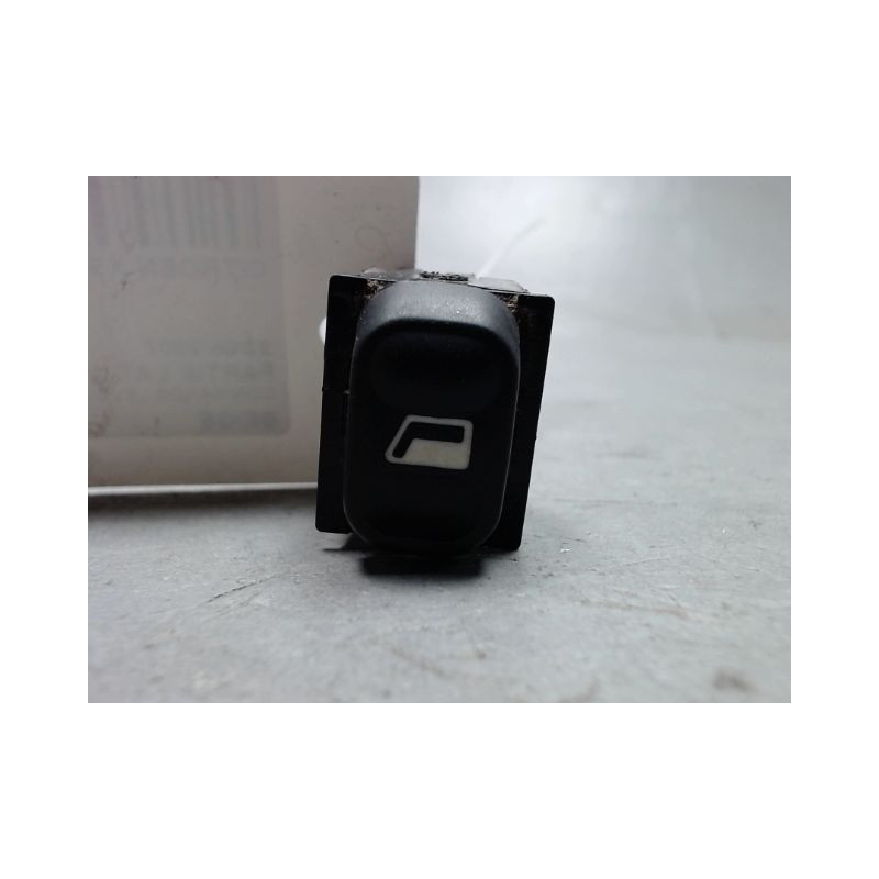 COMMANDE LEVE-GLACE PORTE ARG CITROEN XSARA