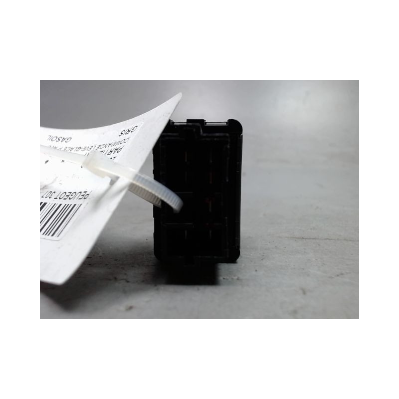 COMMANDE LEVE-GLACE PORTE AVD PEUGEOT 307