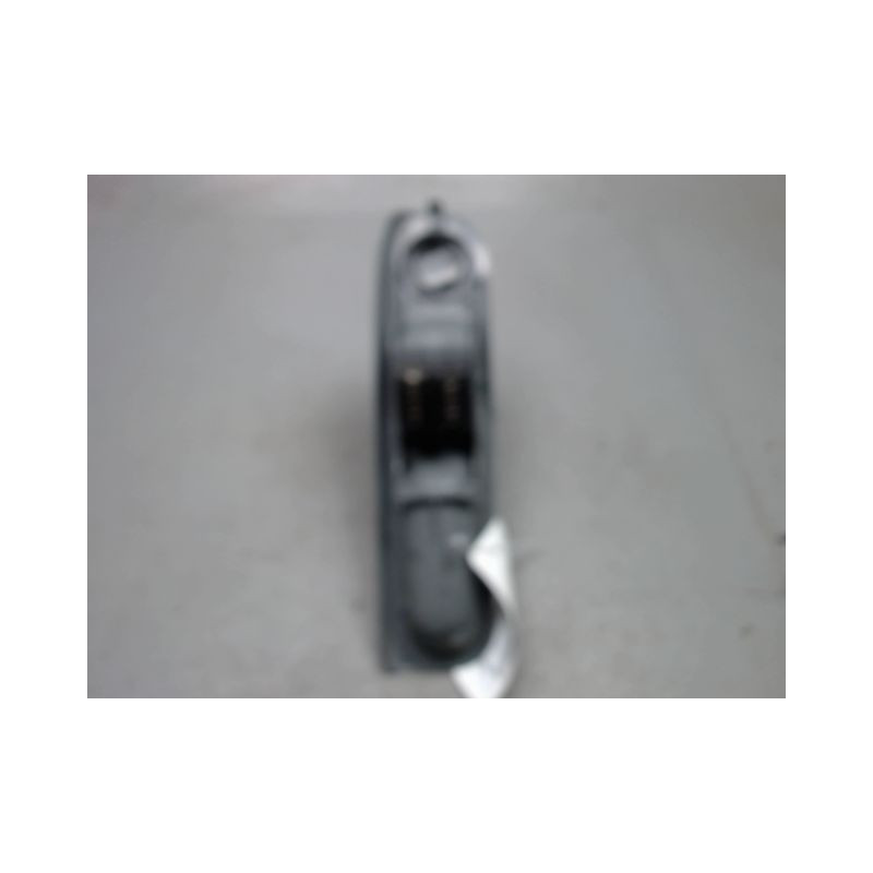 COMMANDE LEVE-GLACE PORTE AVG RENAULT TWINGO
