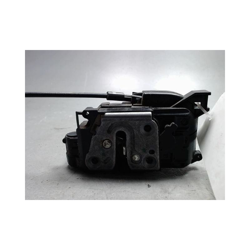 SERRURE PORTE AVANT DROIT RENAULT CLIO