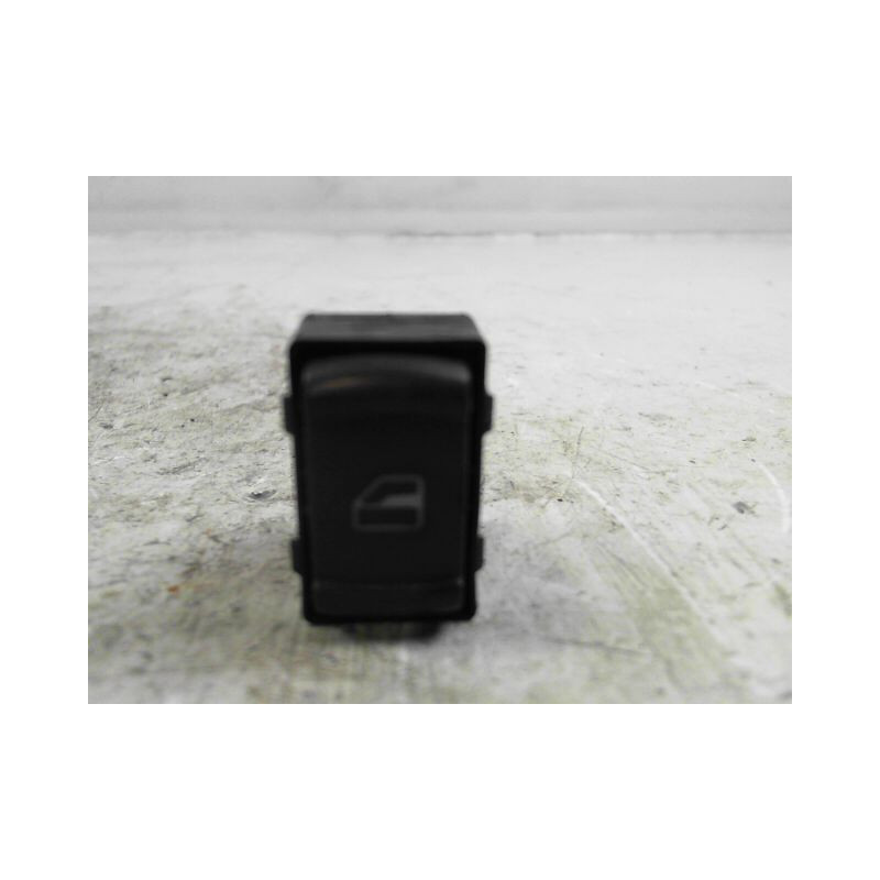 COMMANDE LEVE-GLACE PORTE AVD VOLKSWAGEN PASSAT 96-2000