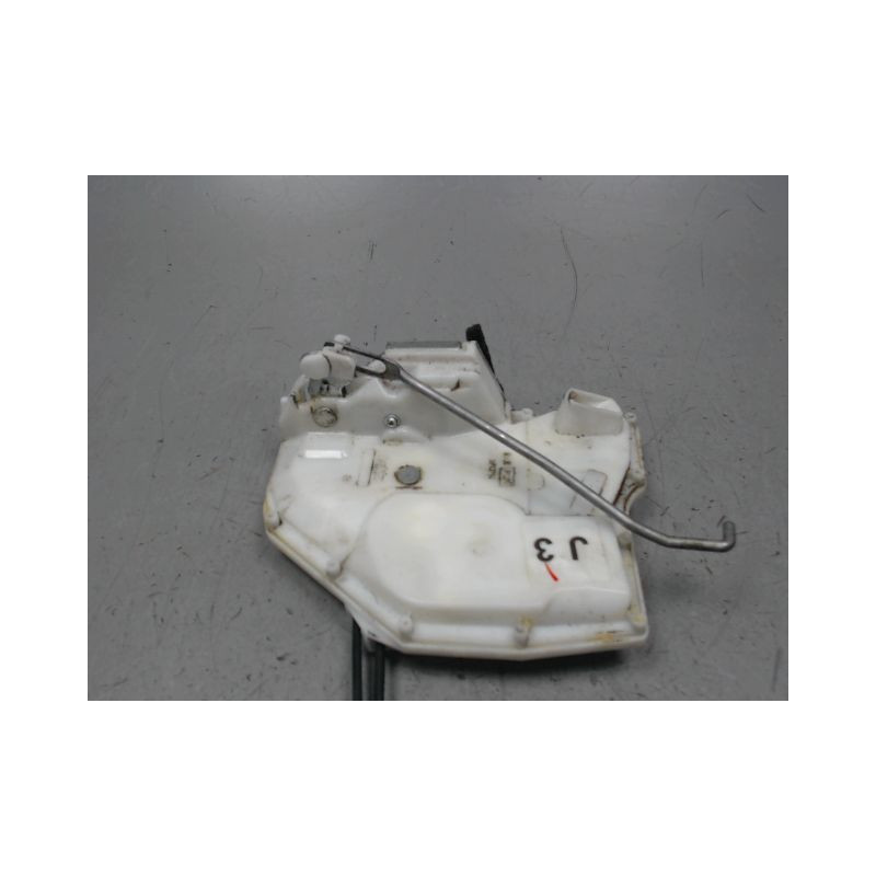 SERRURE PORTE AVANT DROIT SUZUKI SWIFT
