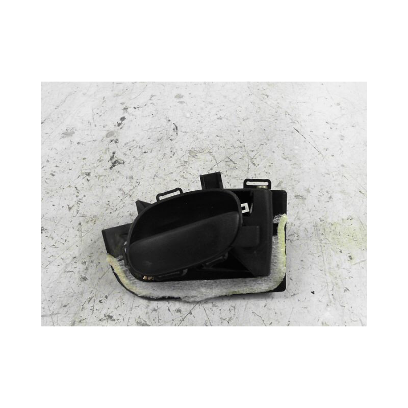 POIGNEE INTERIEURE PORTE AVANT DROIT PEUGEOT 206 5P