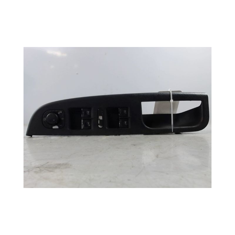COMMANDE LEVE-GLACE PORTE AVG VOLKSWAGEN GOLF V 2003-2009