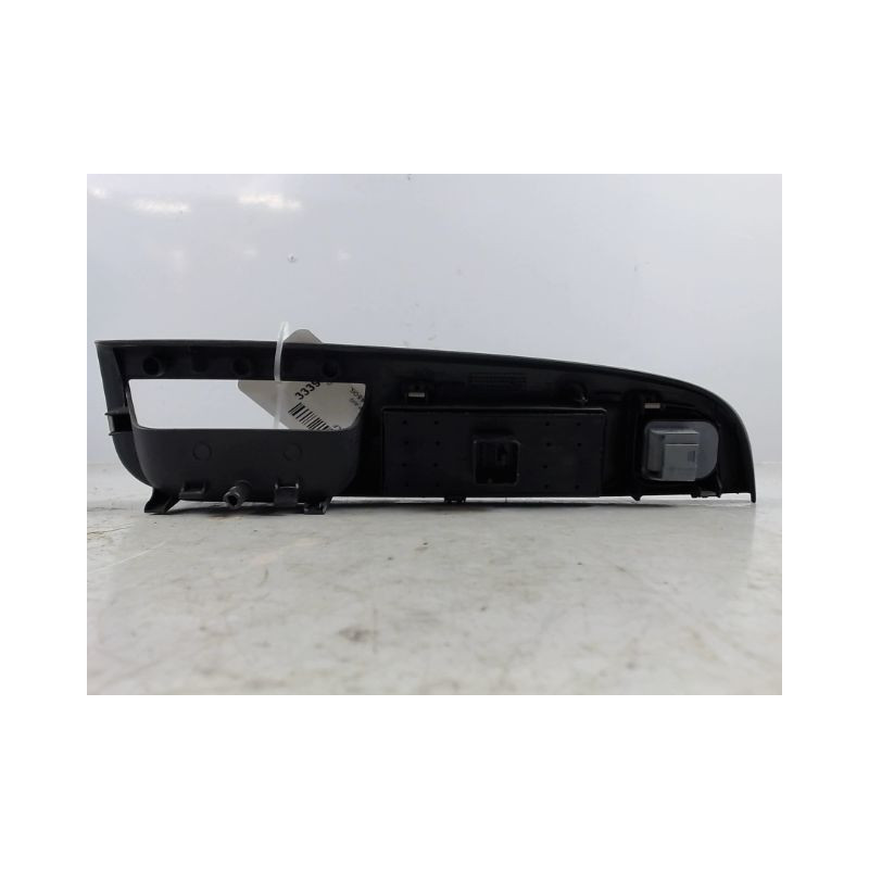 COMMANDE LEVE-GLACE PORTE AVG VOLKSWAGEN GOLF V 2003-2009