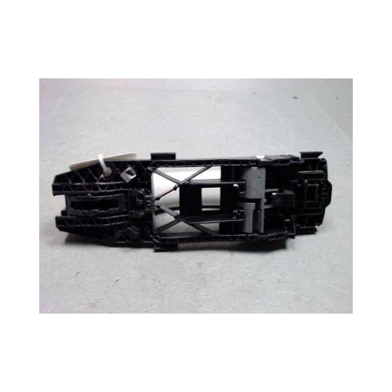 POIGNEE EXTERIEURE PORTE ARRIERE GAUCHE VOLKSWAGEN AMAROK