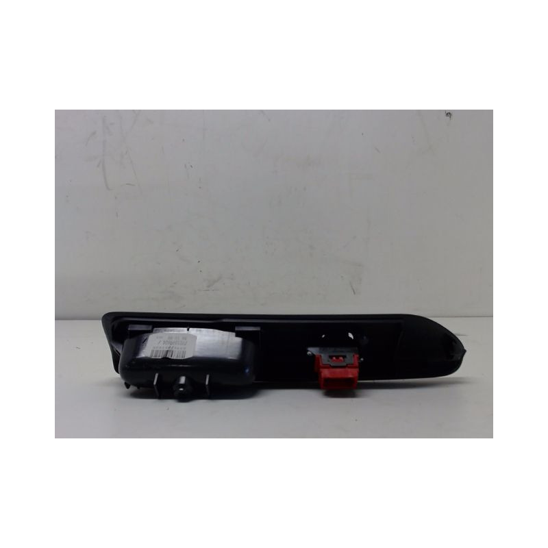 COMMANDE LEVE-GLACE PORTE AVD RENAULT LAGUNA 98-2000