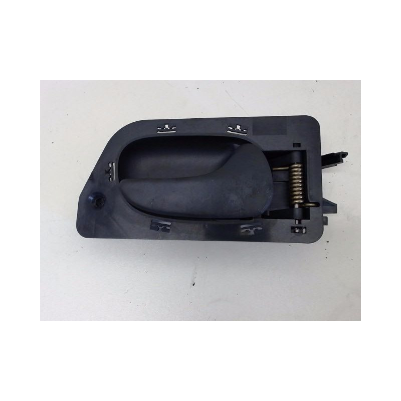 POIGNEE INTERIEURE PORTE AVANT DROIT RENAULT LAGUNA 98-2000