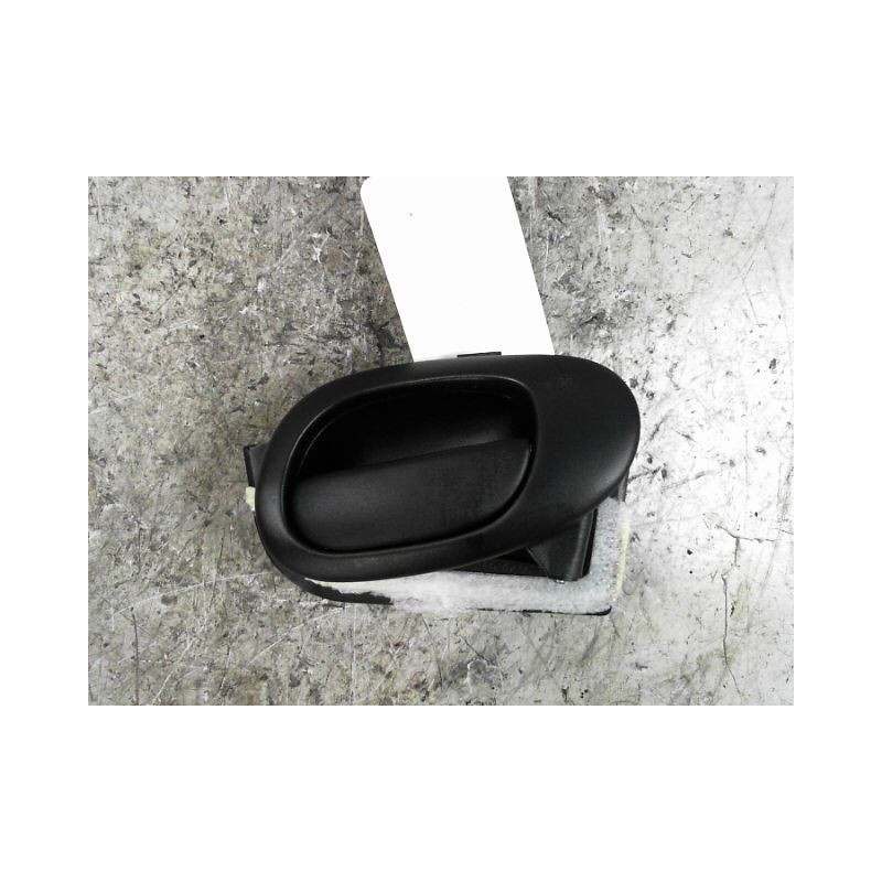POIGNEE INTERIEURE PORTE AVANT DROIT PEUGEOT 206 5P