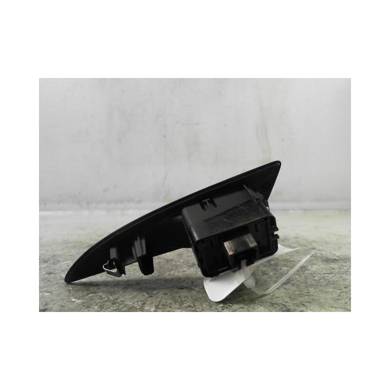 COMMANDE LEVE-GLACE PORTE ARD RENAULT ESPACE