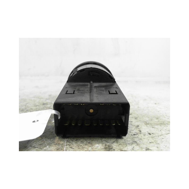 COMMANDE ECLAIRAGE AUDI A4 2004-