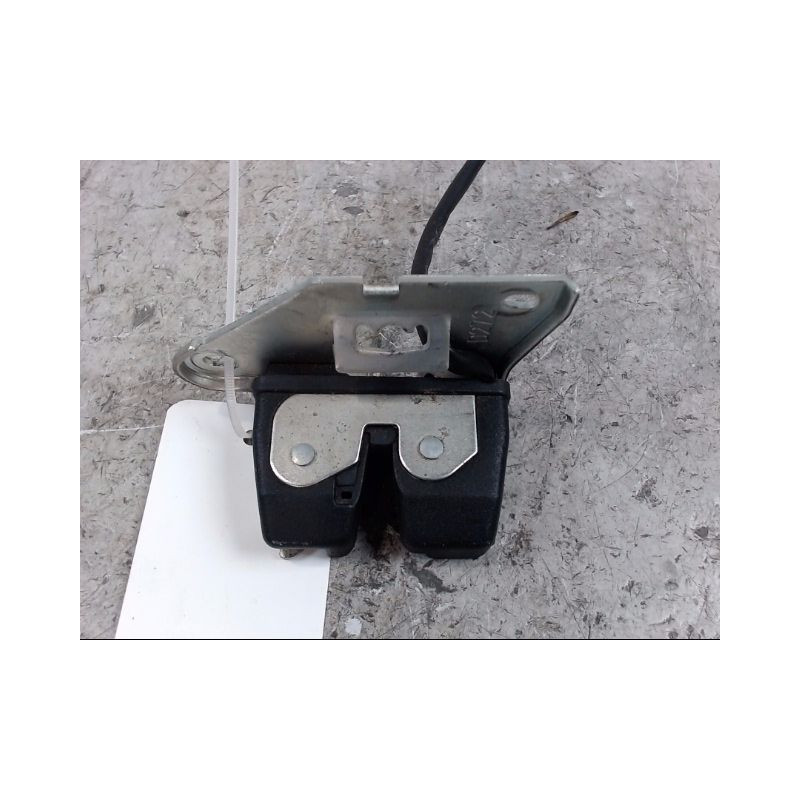 SERRURE HAYON  FIAT PUNTO 2003-