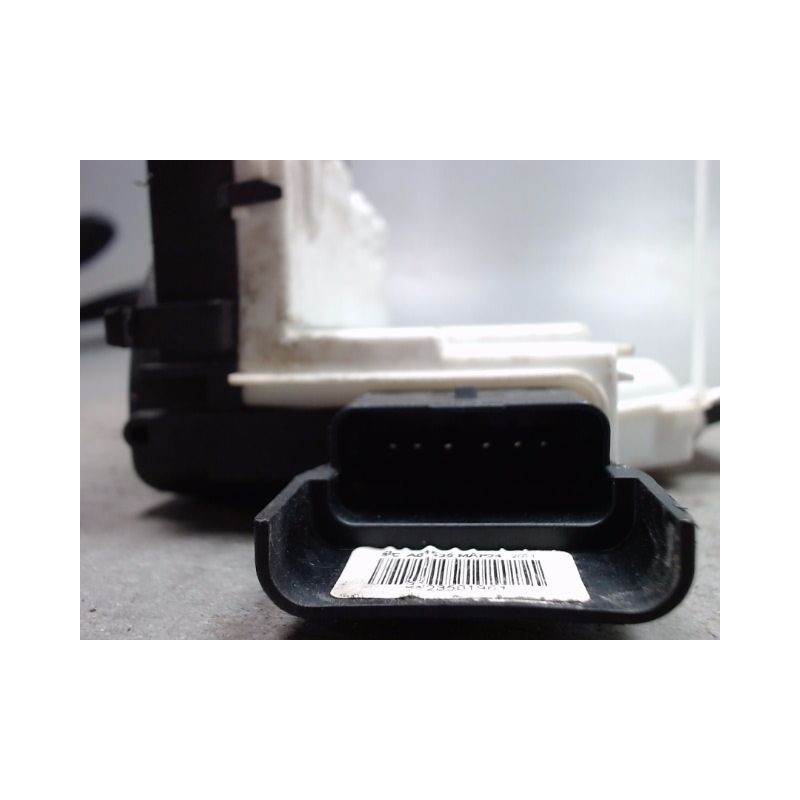 SERRURE PORTE AVANT DROIT PEUGEOT 3008 2009-