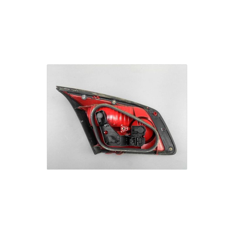 FEU ARRIERE INTERIEUR DROIT RENAULT VELSATIS 02-05