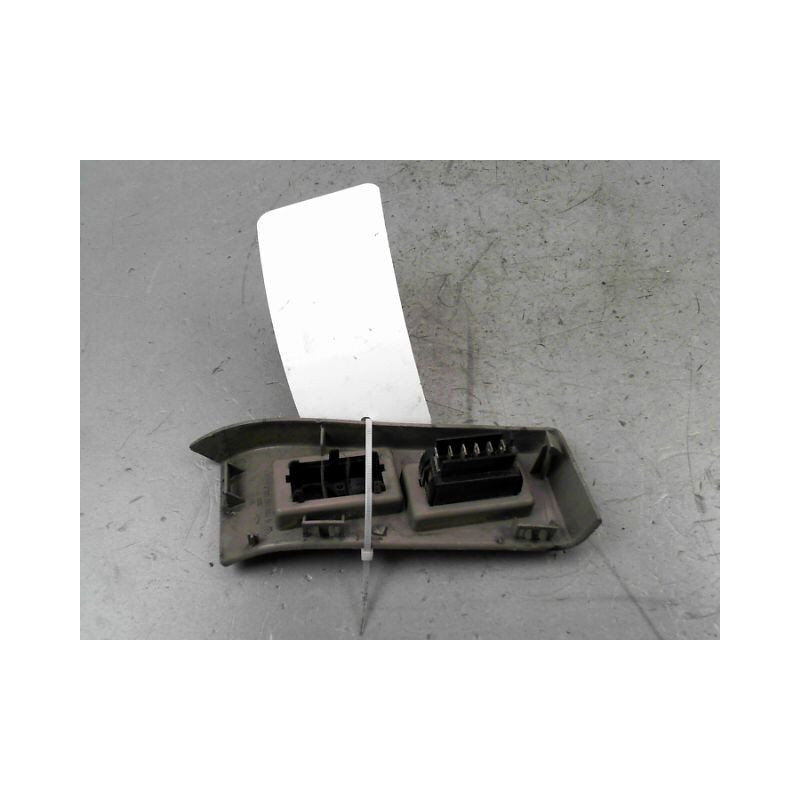 COMMANDE LEVE-GLACE PORTE AVD RENAULT MASTER FG I Phase 2 -3500- LONG SRLV 1989-1997