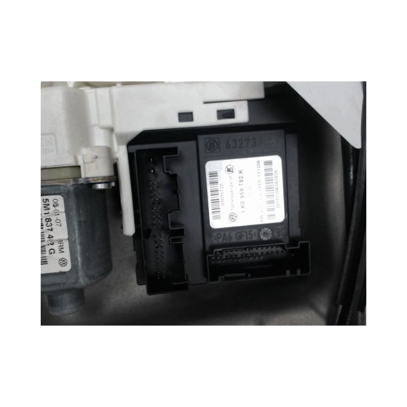 MECANISME+MOTEUR LEVE-GLACE AVANT DROIT VOLKSWAGEN GOLF V PLUS 2005-