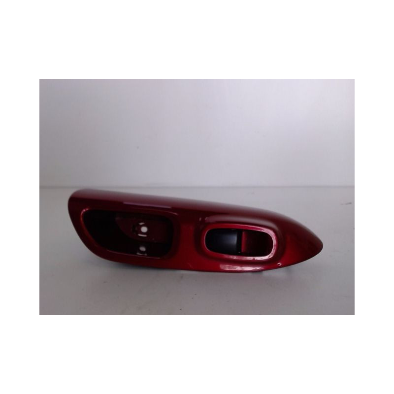 COMMANDE LEVE-GLACE PORTE ARD NISSAN JUKE