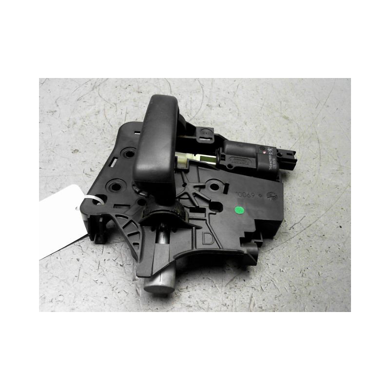 POIGNEE INTERIEURE PORTE AVANT DROIT PEUGEOT 307 Phase 1 2001-2005