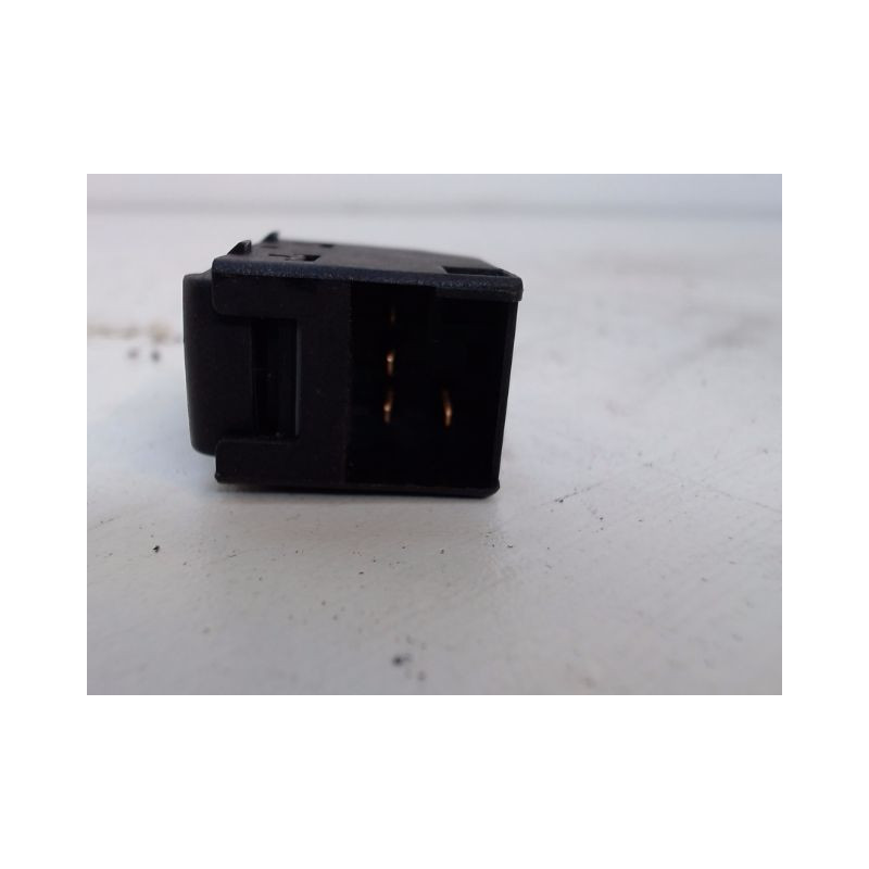 COMMANDE LEVE-GLACE PORTE AVD VOLKSWAGEN GOLF IV 98-2004
