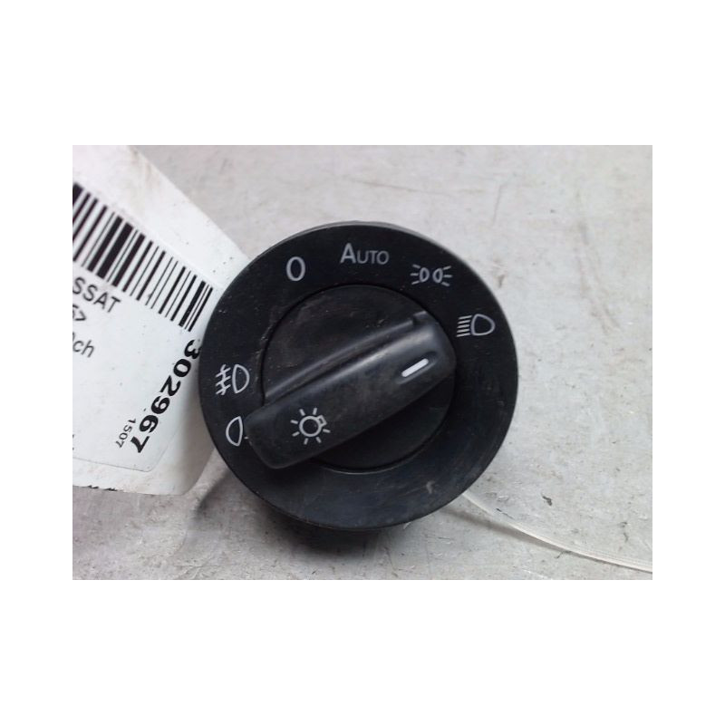 COMMANDE ECLAIRAGE VOLKSWAGEN PASSAT SW 2005-