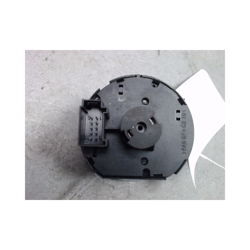 COMMANDE ECLAIRAGE VOLKSWAGEN PASSAT SW 2005-