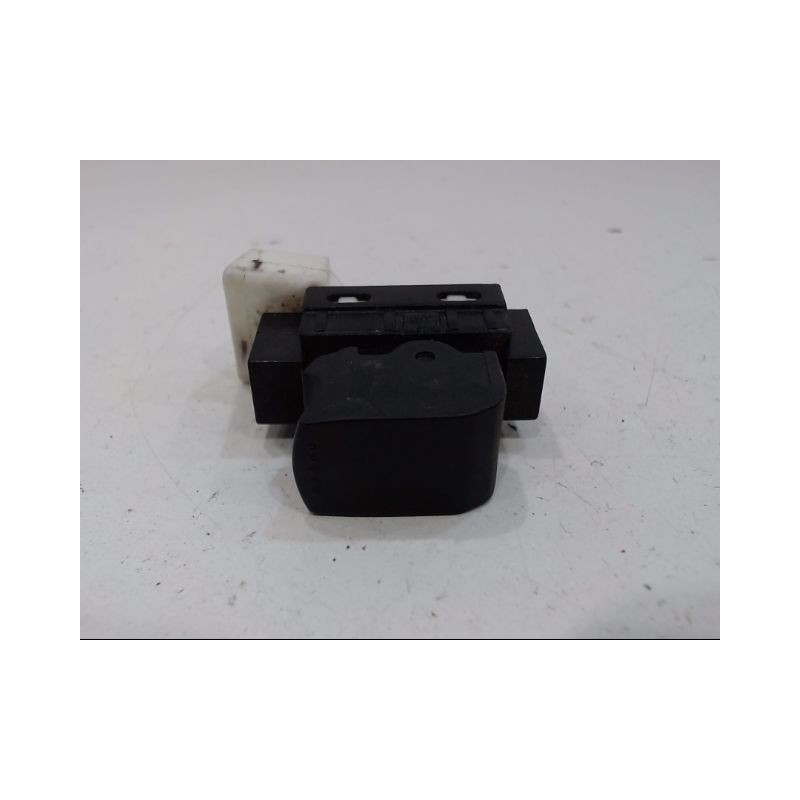 COMMANDE LEVE-GLACE PORTE AVD NISSAN PIXO