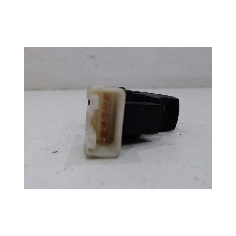 COMMANDE LEVE-GLACE PORTE AVD NISSAN PIXO