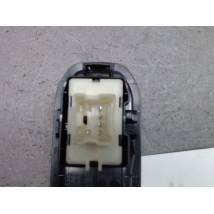 COMMANDE LEVE-GLACE PORTE AVD DACIA DUSTER 2010-