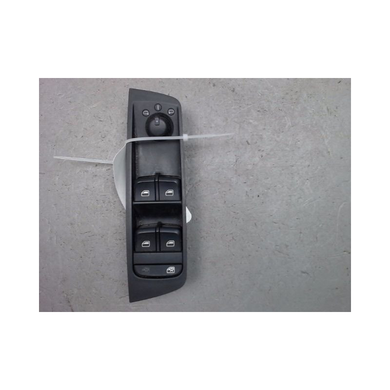 COMMANDE LEVE-GLACE PORTE AVG AUDI A1