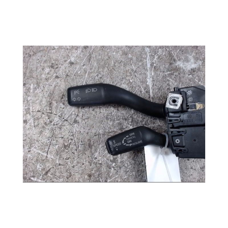 COMMANDE CLIGNOTANT AUDI A3 2003-