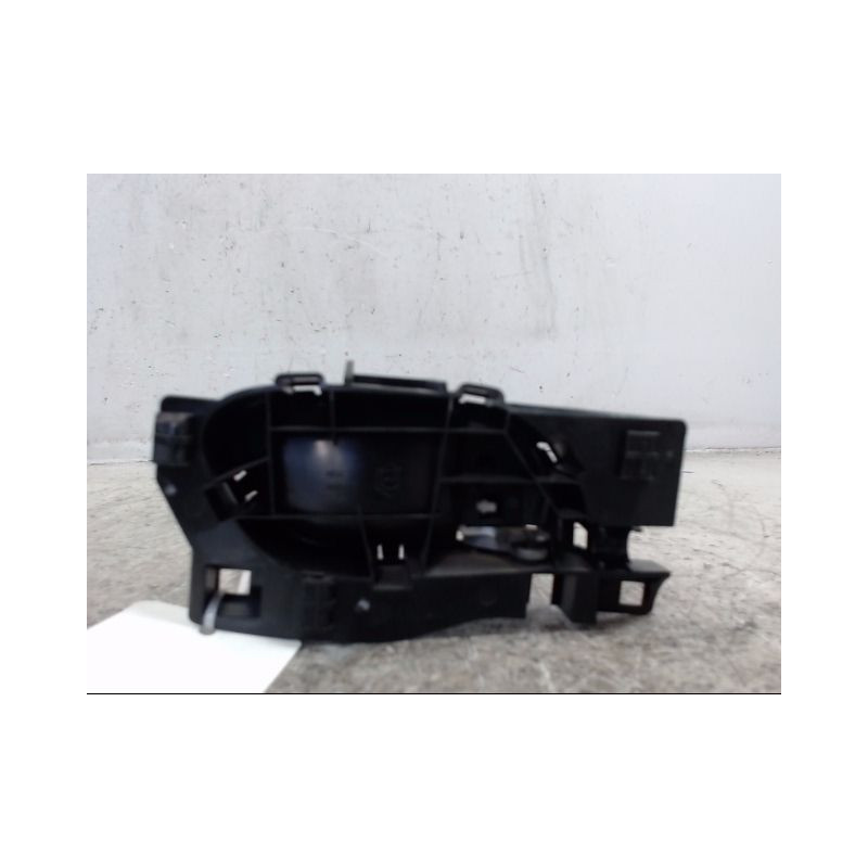 POIGNEE INTERIEURE PORTE AVANT GAUCHE PEUGEOT 207 3P