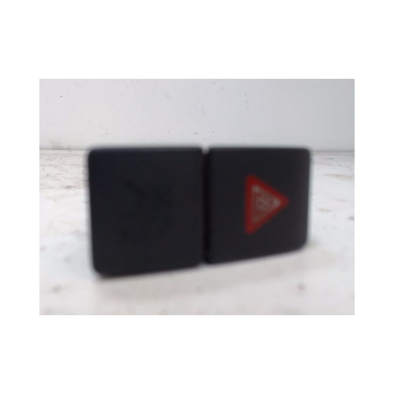 BOUTON DE WARNING OPEL AGILA